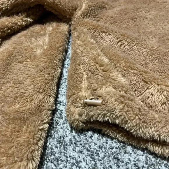 Offline By Aerie Fuzzy Soft Cropped Jacket Tan Brown Women's Size Small - Picture 11 of 11